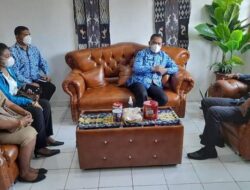Wabup John Lado Koordinasi  Pelaksanaan Event Pacuan Kuda Tingkat Nasionall