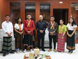 Terima KMK Santo Stanislaus, Gubernur Tantang Mahasiswa  Buat Riset Permasalahan di Desa