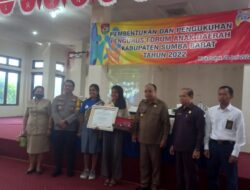 Bupati Yohanis Kukuhkan Pengurus Forum Anak Kab. Sumbar 2022-2023