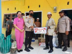 Kapolres Kupang Berbagi Kasih Kepada Para  Santri Pondok Pesantren Tarbiyatul Mu ‘Alafin Tesbatan