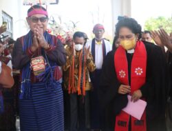 Wagub Nae Soi bersama Ketua Sinode GMIT Meresmikan Gedung Kebaktian Jemaat GMIT Imanuel Latuna Alor