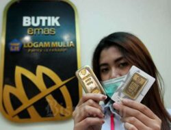 Harga Emas 24 Karat Antam Naik Rp11.000