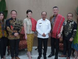 Pendeta Philip Mantofa Dukung Jeriko Bantu Warga Kurang Mampu