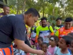 Kapolres Kupang Weekend Bersama Anggota Sambil Berbagi Kasih