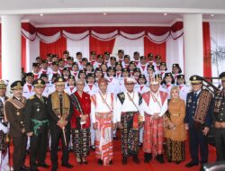 Upacara HUT Ke-77 RI di Alun-Alun Rumjab Gubernur Dihadiri Danrem 161/WS