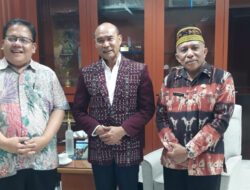 Ketua LP3KN Prof Adrianus Ajak Warga Kota Kupang Hadiri Semarak Pembukaan dan Semangati Peserta Pesparani Sore Ini