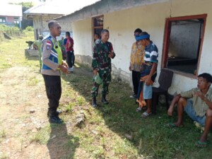 Sinergitas Babinsa Bersama Bhabinkamtibmas Ikut Amankan Pilkades di Desa Bali Ledo