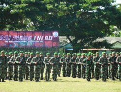 Korem 161/WS Gelar Upacara Peringatan Hari Juang TNI AD Ke-77 Dilapangan Kipan B 743
