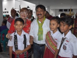 Pj Walikota Kupang  Buka Lomba Tutur Adat Dalam Bahasa Inggris dan Kukuhkan Klub Belajar Siswa
