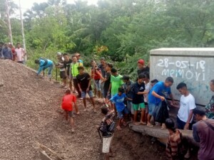 Kasrem 161/WS Beserta Jajaran Tinjau Lokasi Banjir di Kabupaten Kupang Timur
