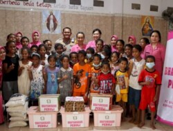 Senyum Semringah Anak-Anak Panti Asuhan Menyambut Kapolres Kupang dan Ketua Bhayangkari