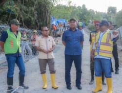 Kunjungi Lokasi Bencana Takari, Wagub Apresiasi Kemajuan Penanganan Jalur Alternatif