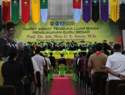 Prof. Dr. drh. Maxs Urias Ebenhaezar Sanam, M.Sc, Resmi Dilantik sebagai Profesor Pertama Fakultas Kedokteran dan Kedokteran Hewan Undana Kupang.