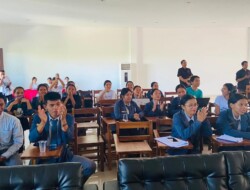 Sambut ASEAN Summit, Politeknik ElBajo Commodus Gelar Debat Bahasa Inggris “Future Learder”