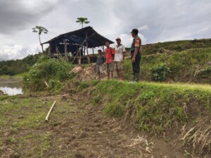 Melalui Komsos,Babinsa 1613 – 02/Walakaka Beri Motivasi Kepada Petani di Wilayah Binaan