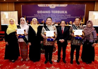 Jenderal Dudung Raih Gelar Doktor dengan Nilai Cumlaude di Trisakti