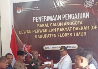 Resmi Daftar, Gerindra Yakin Nama Prabowo Dongkrak Hasil Pileg 2024 di Flotim