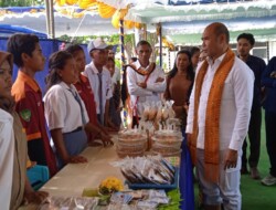 Kunjungan Kerja dan Penyerahan Bantuan Pendidikan bagi SMA/SMK se-Kabupaten Nagekeo.