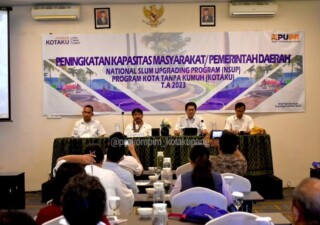 Penjabat Wali Kota Ajak Semua Pihak Terlibat Tuntaskan Persoalan Kumuh Di Kota Kupang