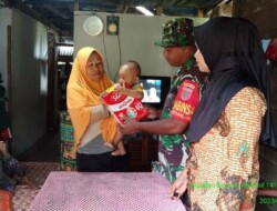 Peduli Perkembangan Balita, BaBinsa Kodim 1416/Muna Laksanakan Pembagian Makanan Tambahan pada Anak Stunting