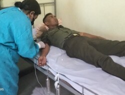 Peduli Sesama,Babinsa Koramil 1613 – 03/Katikutana Donorkan Darahnya