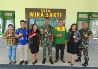 Dandim 1613/Sumba Barat Terima Kunjungan Ketua Bawaslu Bersama Anggota