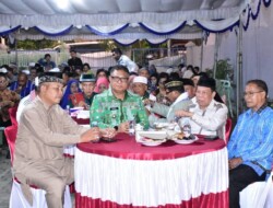 Pj. Wali Kota Buka Puasa Bersama di Masjid Darusalam Sikumana