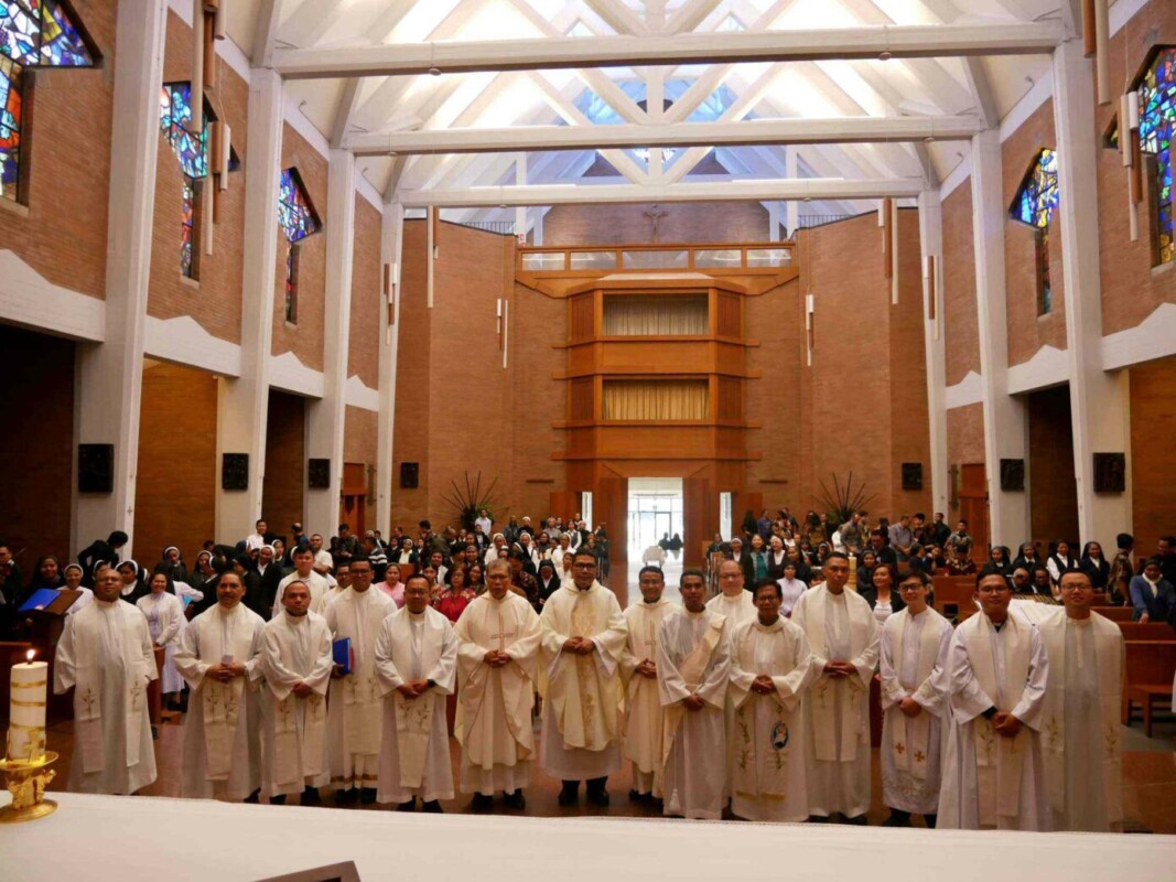 Para Imam yang tergabung dalam IRRIKA saat perayaan Paskah Bersama di Kota Abadi Roma, Minggu 14 April 2024 di Collegio San Paolo: Foto (Doc.PdM/OLA/Ranakanews.com)
