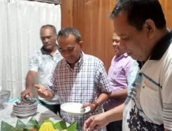 Satu Malam Tumpeng 68 Bersama Jhony Odjan, STORI Komit Bangun Flotim