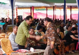 Enam Tahun Bekerja di Nagekeo, Adrianus Garu Merasa Punya Banyak Saudara