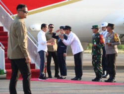 Pj. Gubernur NTT Andriko Susanto Menyambut Kedatangan Presiden Jokowi