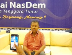 Simon Petrus Kamlasi dan Adrianus Garu Turunkan Bantuan untuk Korban Letusan Gunung Lewotobi