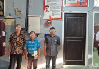 Kejari Sumba Barat Serahkan Berkas Perkara Dugaan Tindak Pidana Korupsi Perumda Lawadi ke Penuntut Umum
