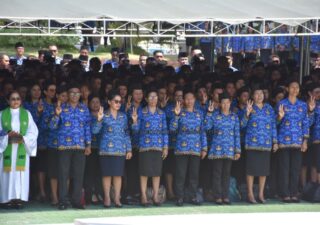 Sekda Kota Kupang Ambil Sumpah 1.108 ASN PPPK Nakes dan Guru 