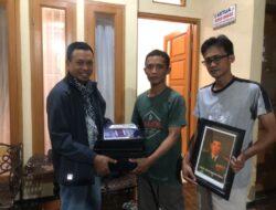 UNITRI Malang Bangun Semangat Nasionalisme di Kampung Pejuang