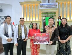 Pemkot Serahkan Bansos Keagamaan bagi GMIT Moria Liliba dan K3T
