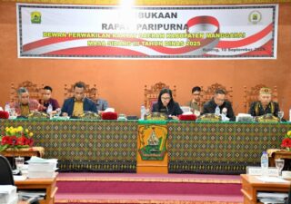 DPRD Kabupaten Manggarai Menerima RanperdaTentang Pajak Daerah dan Retribusi Daerah