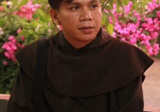 Iman yang Tidak Hidup: Kritik atas Ateisme Praktis Orang Beragama