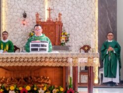 “Kembali kepada Yesus”, Pesan Peneguh Romo Ompi Tutup Konvenda XI Persekutuan Karismatik Katolik Indonesia di Ruteng