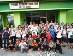 Wakil Gubernur Johni Asadoma Berbagai Kasih Kunjungi Panti Asuhan Kristen GMIT 221 Kota Kupang dalam Rangka Bakti Sosial dan Anjangsana HUT ke-81 Kemerdekaan RI
