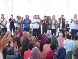 Gubernur NTT dan Tokoh Flores Serahkan Secara Simbolis 3,6 Ton Rendang Gebu Minang untuk Warga Terdampak Gempa Flores