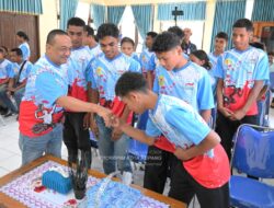 Sekda Lepas Kontingen NPC Kota Kupang ke PEPARPEDA 2026, Tekankan Sportivitas dan Integritas