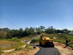 Rehabilitasi Jalan Poka-Timung, PUPR Manggarai Gelontorkan Anggaran RP. 1,2 Milliar
