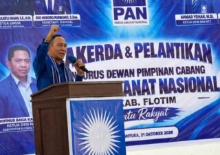 Anggota DPRD NTT Fraksi Partai Amanat Nasional, Daerah Pemilihan Flotim, Lembata, Alor, Syaiful Sengadji,ST, akrab disapa Bang Ipul, memberikan semangat dan motivasi kepada para kader PAN Flotim dalam Rakerda PAN Flotim, Kamis 22 Oktober 2026 untuk bekerja keras, solid meraih kursi Ketua DPRD Flotim pada Pemilu 2029: Foto (RS/OLA/Ranakanews.com)