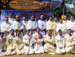 800 Tahun Wafat St. Fransiskus Asisi, Umat Paroki Karot Diajak Menjadi Saudara bagi Semua