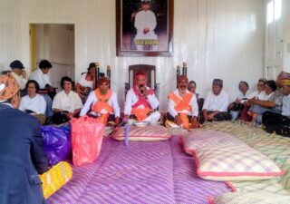 Kebeng Mbaru Belek di Ruteng, Keluarga Ahli Waris Raja Bagung Syukuri Pemulihan Hak Waris