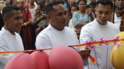 Ditahbiskan Bersama 2 Rekan Imam, Puncak Jalan Panjang Imamat Rm.Romanus Tubo Ola,Pr 